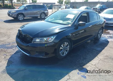 2015 Honda Accord Lx z USA, uszkodzony, nr VIN 1HGCR2F3XFA253394